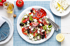 Greek salad &ndash; so fast and easy